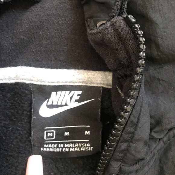 Nike jacket - Picture 1 of 3